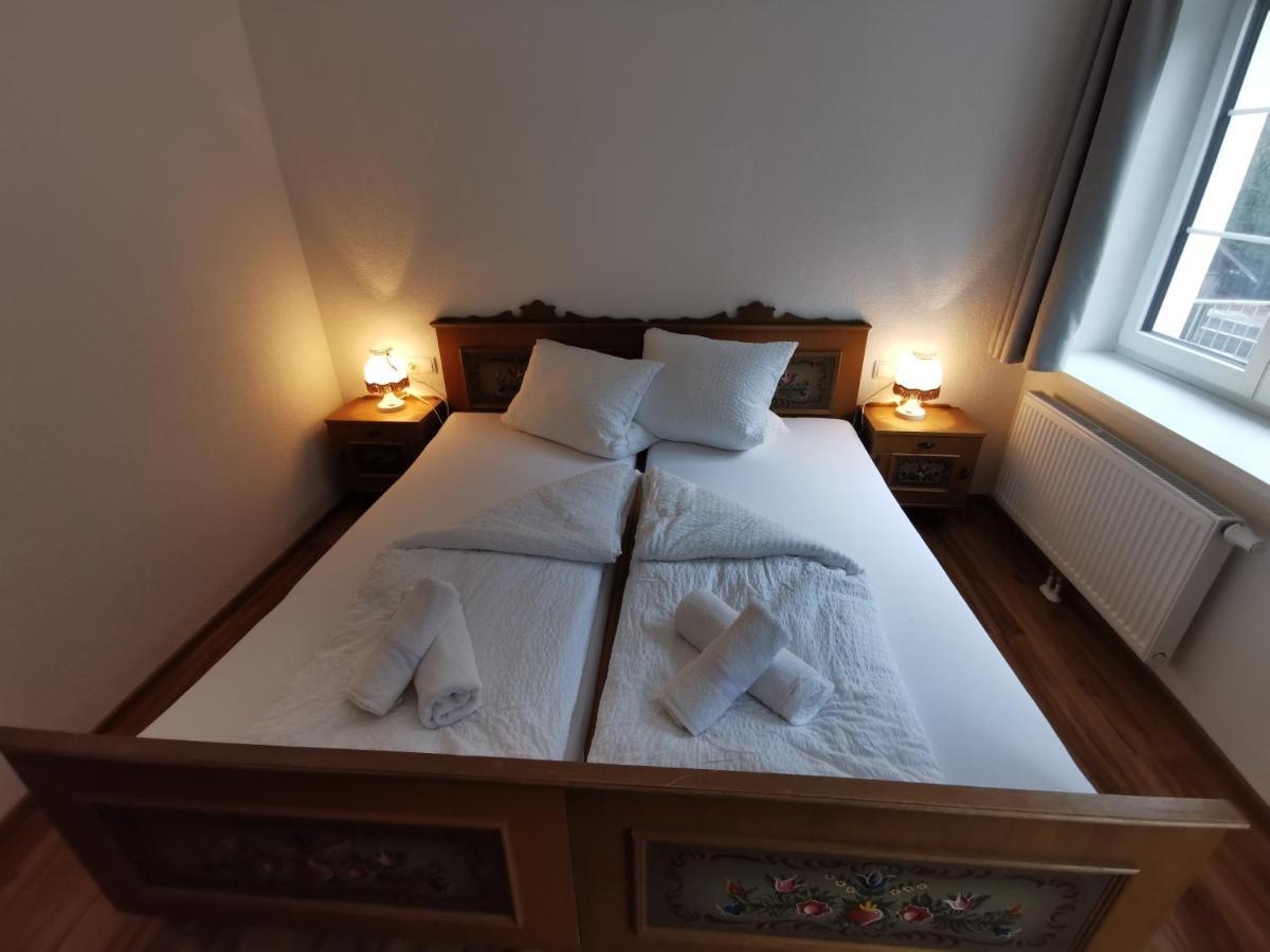 Apartments Haus Schoen - Preise Inclusive Pitztal Sommer Card แยร์สเซินส์ ภายนอก รูปภาพ