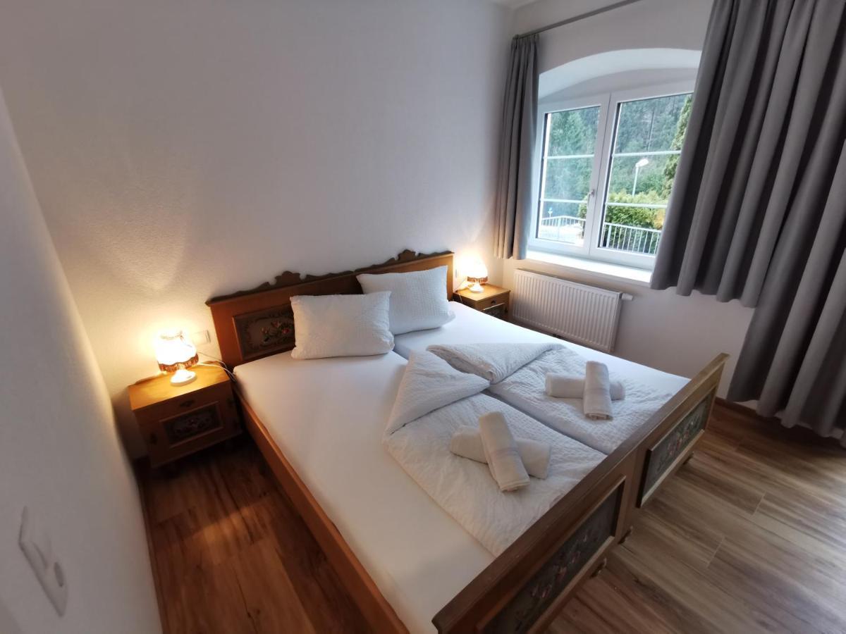 Apartments Haus Schoen - Preise Inclusive Pitztal Sommer Card แยร์สเซินส์ ภายนอก รูปภาพ